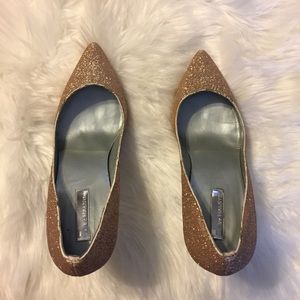 H by Halston Stella Gold Glitter Pump size 9